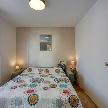 A&e With Sea View Apartment Tar-Vabriga