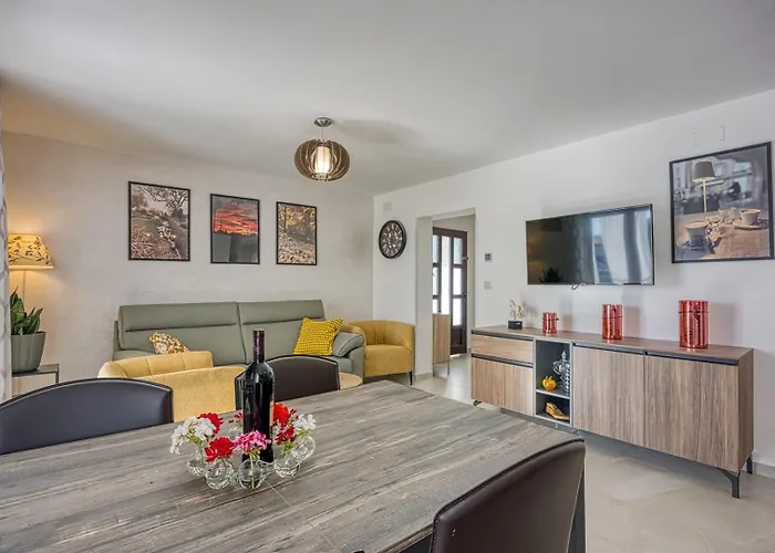 Appartement A&e With Sea View Tar-Vabriga